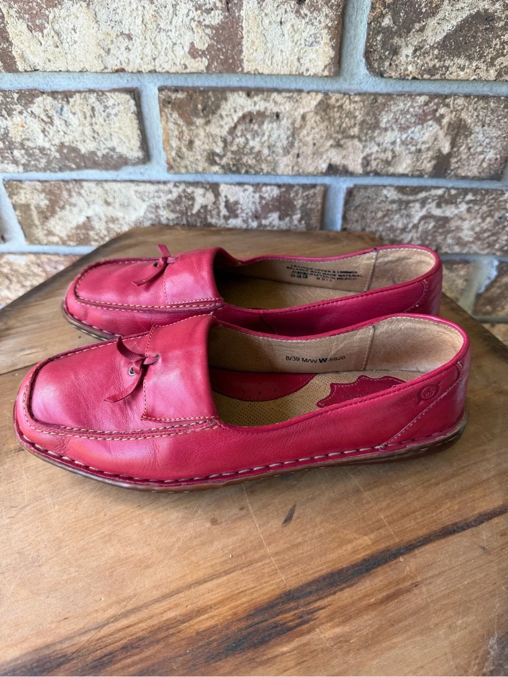 Born Women's Red Leather Tasseled Loafers Size 8 Light Wear See Pics So Cute!